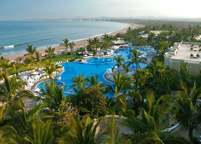 Hotel suites Pueblo Bonito Emerald Bay & Spa