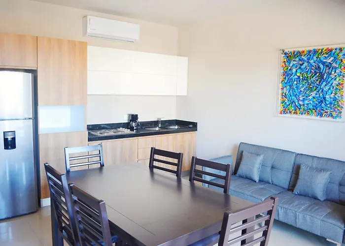 Cheap hotel: Bahia Marina Departamentos