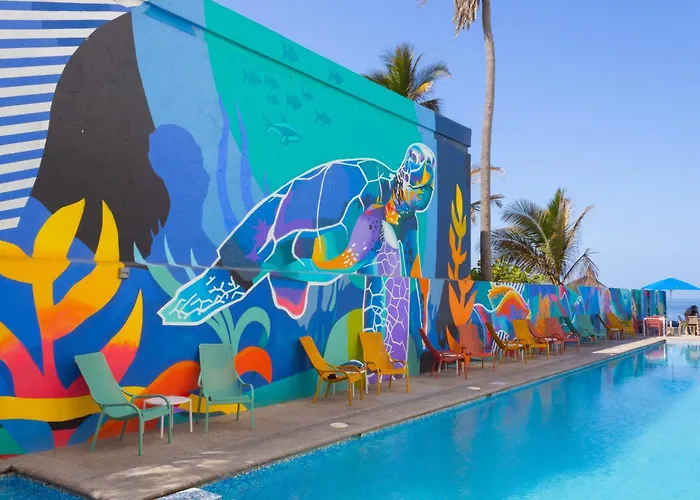 Garner Hotel Mazatlan Beach By Ihg